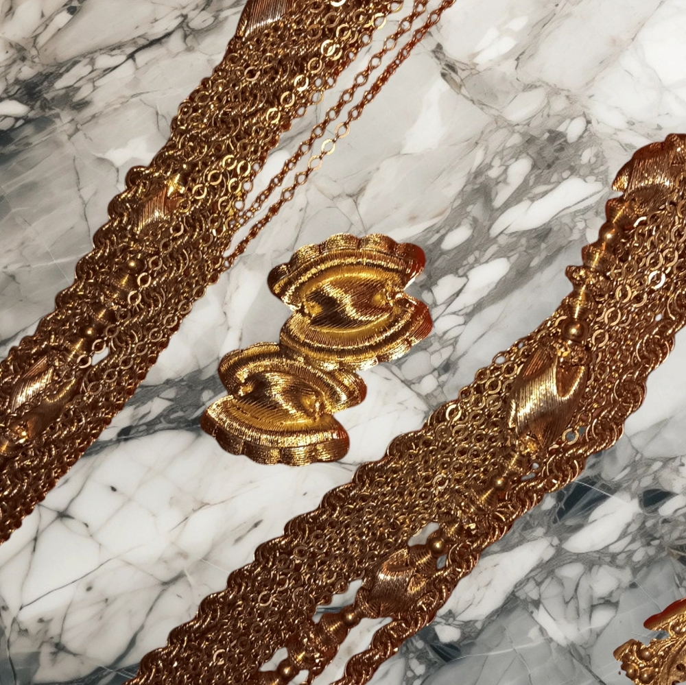 Vintage Monet Textured Gold Multi Chain Layered Necklace & Earring Set!!